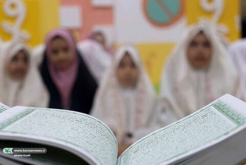 جشن تکلیف دختران در مرکز مجتمع شهرکرد برگزار شد چهارمحال و بختیاری