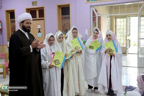 جشن تکلیف دختران در مرکز مجتمع شهرکرد برگزار شد چهارمحال و بختیاری