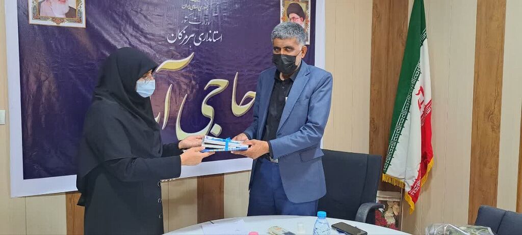 نشست مدیرکل کانون هرمزگان با فرماندار حاجیآباد برگزار شد  نشست مدیرکل کانون هرمزگان با فرماندار حاجیآباد برگزار شد