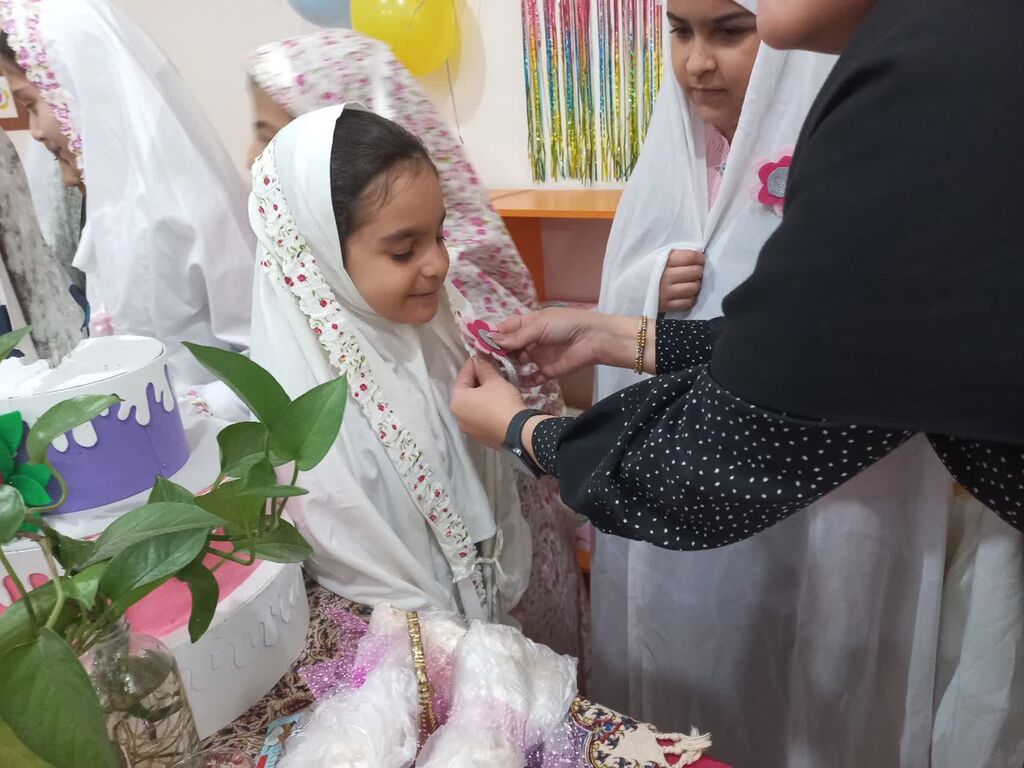 مراکز کانون کرمانشاه به مناسبت دهه کرامت جشنهای تکلیف را برگزار کردند