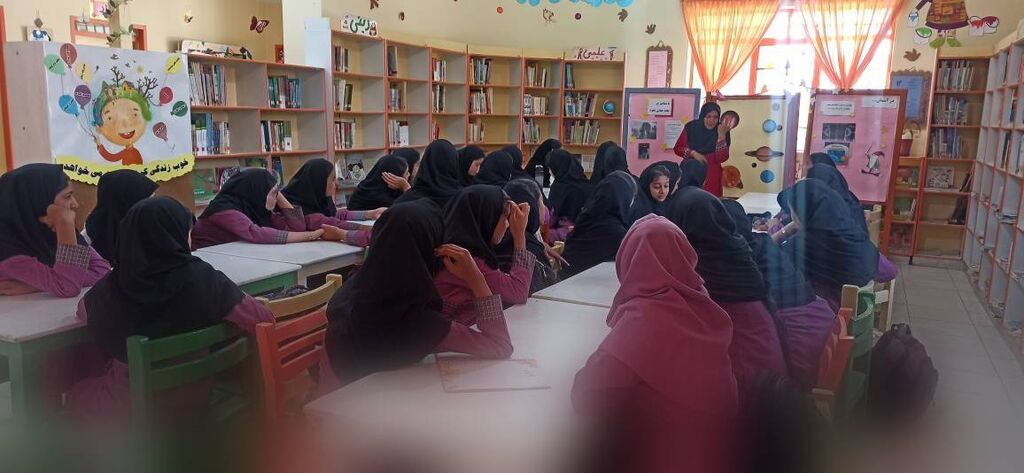 فعالیتهای آموزشی هفته نجوم و رصد آسمان در مراکز نیریز و ارسنجان فعالیتهای آموزشی هفته نجوم و رصد آسمان در مراکز نیریز و ارسنجان