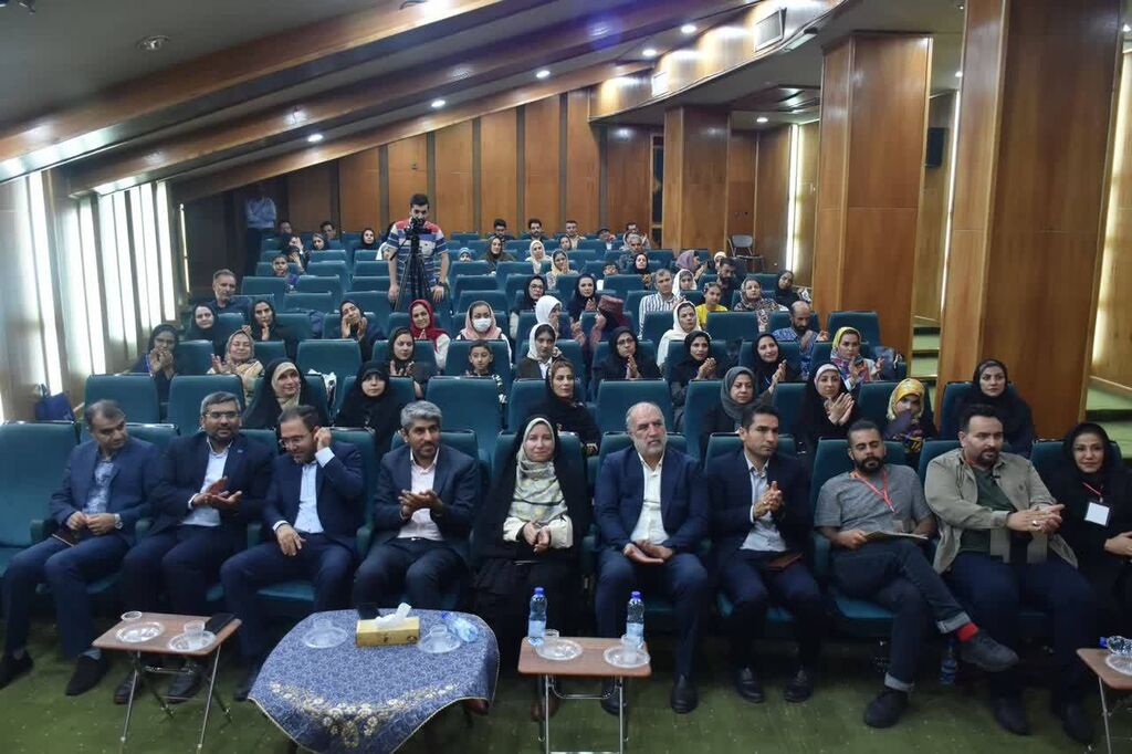 برگزیدگان جشنواره قصه گویی نهال امید معرفی شدند