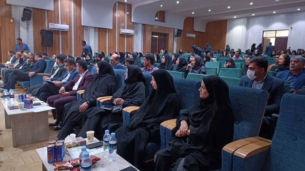 نوجوان سالم، قوی، آگاه و مسئولیتپذیر است