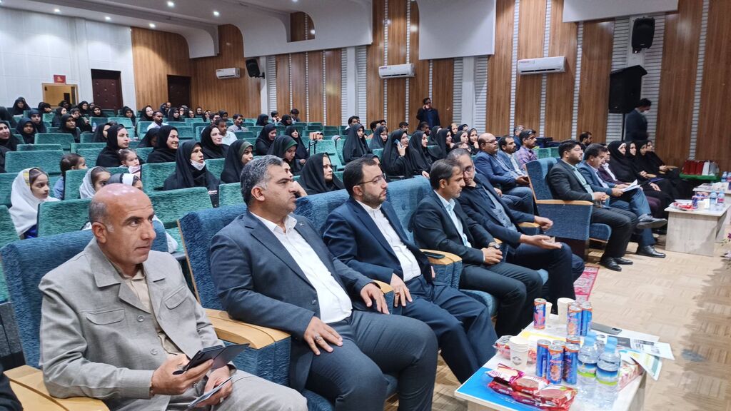 نوجوان سالم، قوی، آگاه و مسئولیتپذیر است