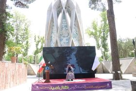 درخشش مربی کانون در مرحله استانی دوسالانه قصه‌گویی «نهال امید»