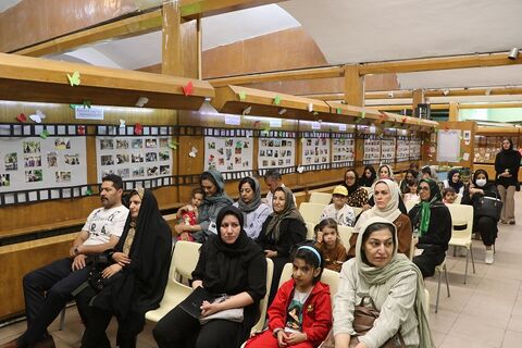 گزارش تصویری رونمایی از کتاب هشتمین خورشید و تقدیر از اعضای افتخارآفرین بین‌المللی، ملی و استانی
