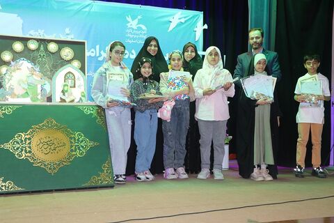 گزارش تصویری رونمایی از کتاب هشتمین خورشید و تقدیر از اعضای افتخارآفرین بین‌المللی، ملی و استانی