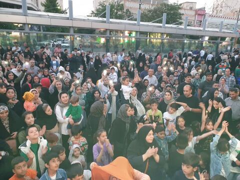 جشن خانوادگی «امام رضایی‌ها» با تماشاخانه سیار کانون پرورش فکری کودکان و نوجوانان خراسان رضوی