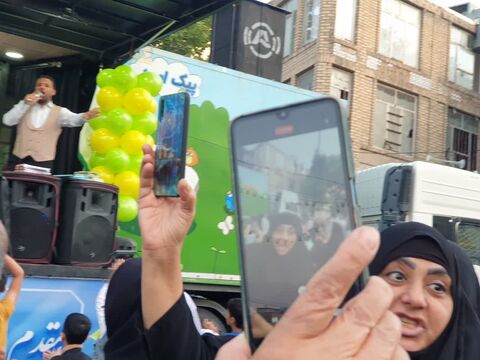 جشن خانوادگی «امام رضایی‌ها» با تماشاخانه سیار کانون پرورش فکری کودکان و نوجوانان خراسان رضوی