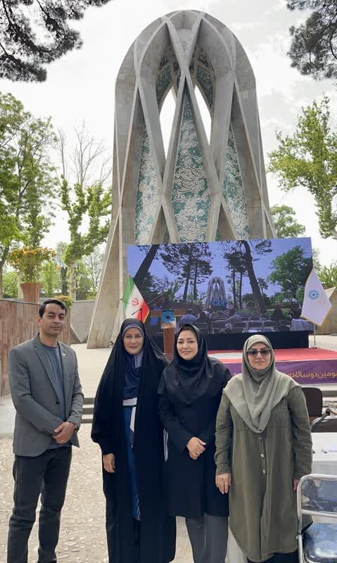 درخشش مربی کانون استان در مرحله استانی دوسالانه قصهگویی «نهال امید»