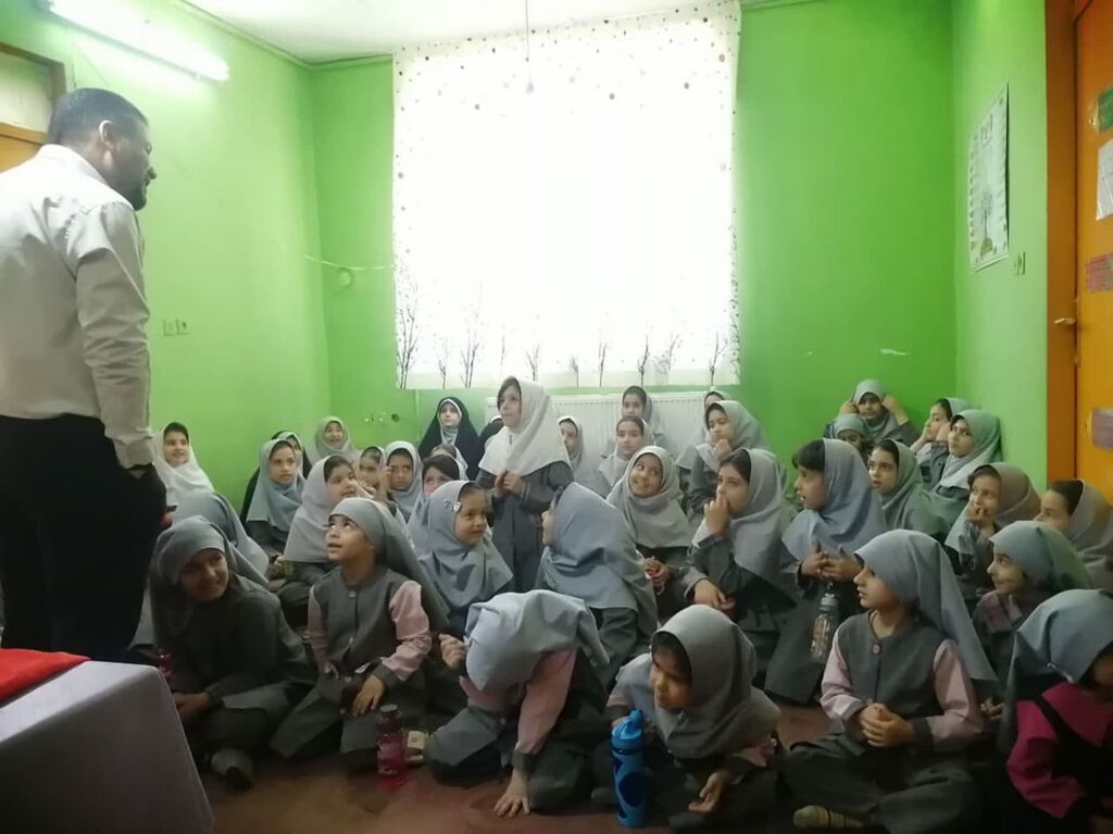 برگزاری جشن دهه کرامت توسط کتابخانه سیارشهری شماره ۱ مشهد