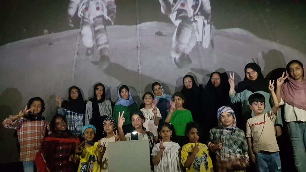 رصد ماه ۷۶ درصدی آسمان باغشهر فین