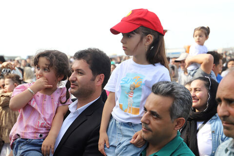 تماشاخانه سیار کانون میزبان شادی مخاطبان در جشنواره کوچ عشایر مغان