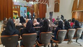 پنجمین نشست ادبی «دو پنجره» در کانون فسا برگزار شد