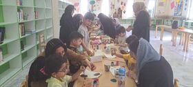 برگزاری کارگاه نقاشی کودک و مادر در مرکز ایوانکی