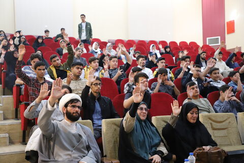 حضور کاروان زیر سایه خورشید در مجتمع شهید فرخی کانون پرورش فکری کودکان و نوجوانان ارومیه