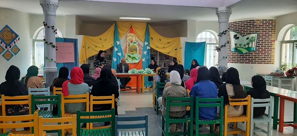 ویژه برنامه ادبی ضامن آهو در مرکز سلماس