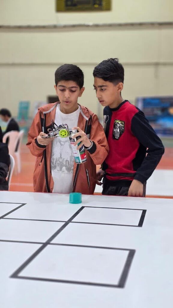دومین دوره مسابقه علمی-دانش آموزی رباتیک روبوگان برگزار شد