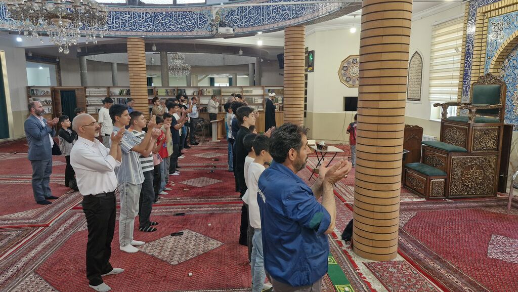 سرپرست کانون استان تهران در اردوی پسران کانونیار