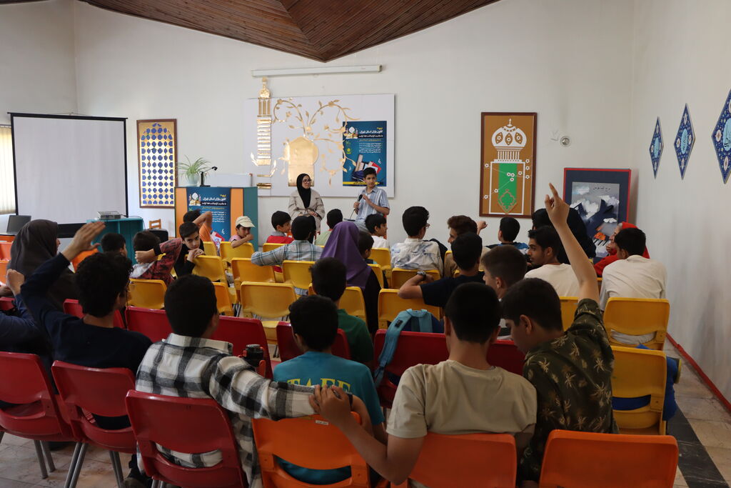 سرپرست کانون استان تهران در اردوی پسران کانونیار