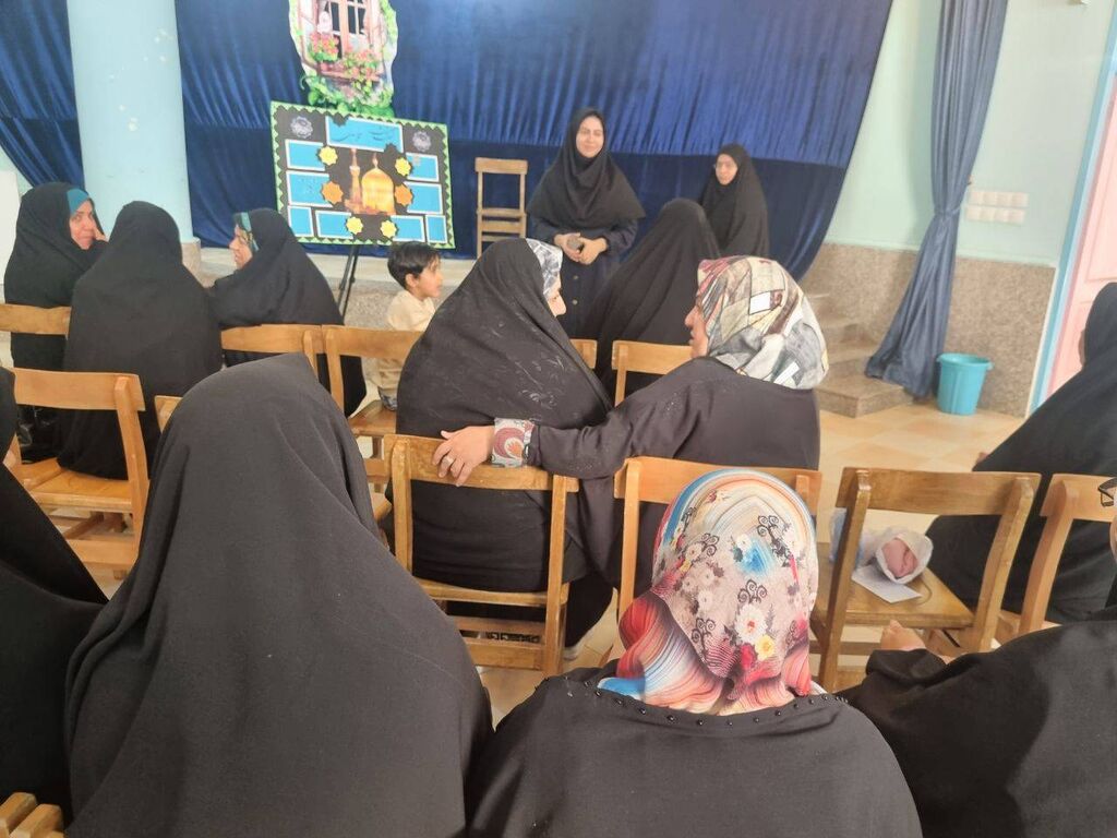 ویژهبرنامه دهه کرامت با محوریت خانواده در کانون پرورش فکری جهرم برگزار شد