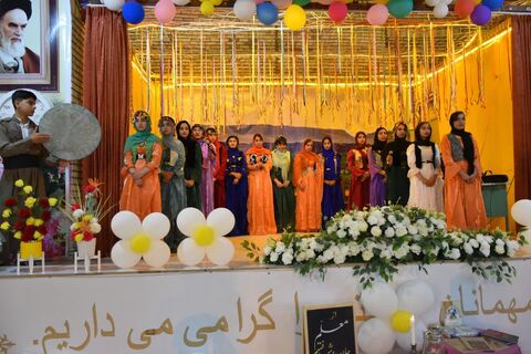 همایش معلمان ثلاث