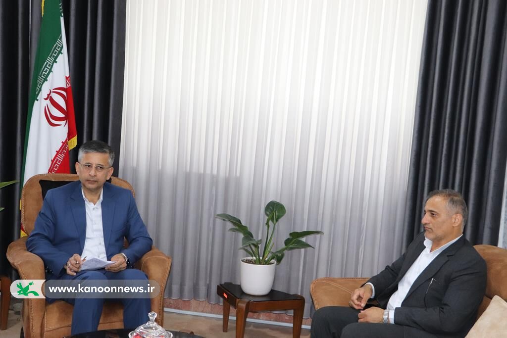دیدار مدیرکل کانون استان گلستان با فرماندار آق‌قلا
