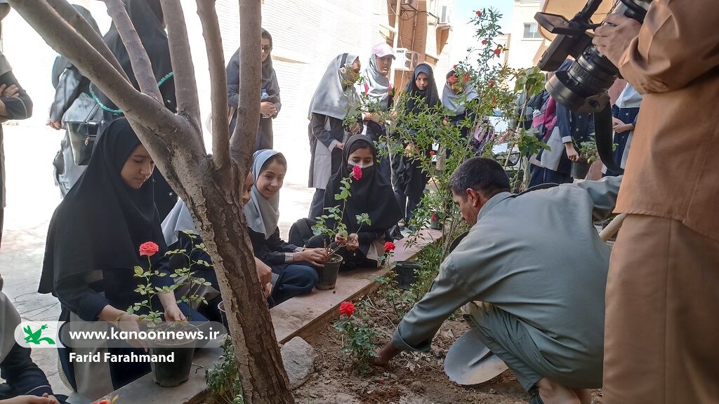 «آشتی با محیط زیست» در اردوهای خلاق کانون سیستان و بلوچستان
