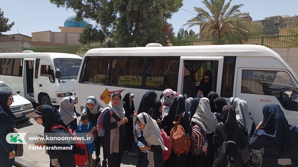 «آشتی با محیط زیست» در اردوهای خلاق کانون سیستان و بلوچستان