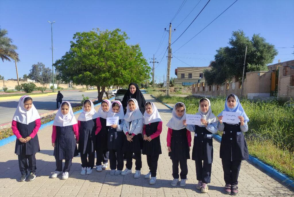 آشنایی اعضای مرکز قصرشیرین با فعالیتهای محیط زیستی