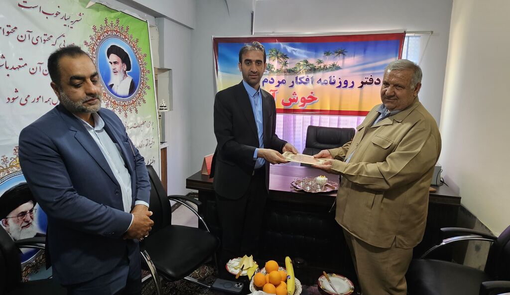 رسانه، چشمان بیدار جامعه و عامل ارتقاء فرهنگ است