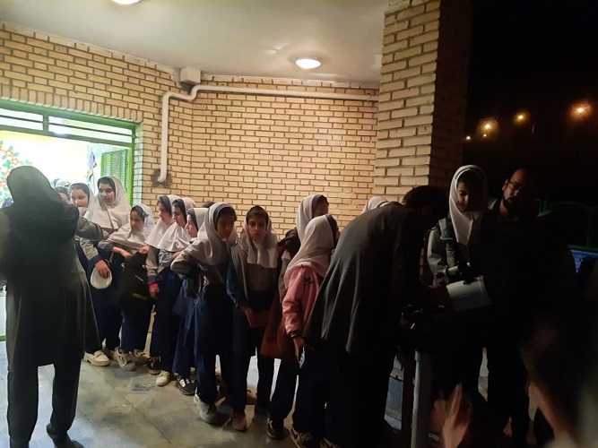 شبی با مهتاب و ستاره‌ها در کانون فریدون‌شهر استان اصفهان