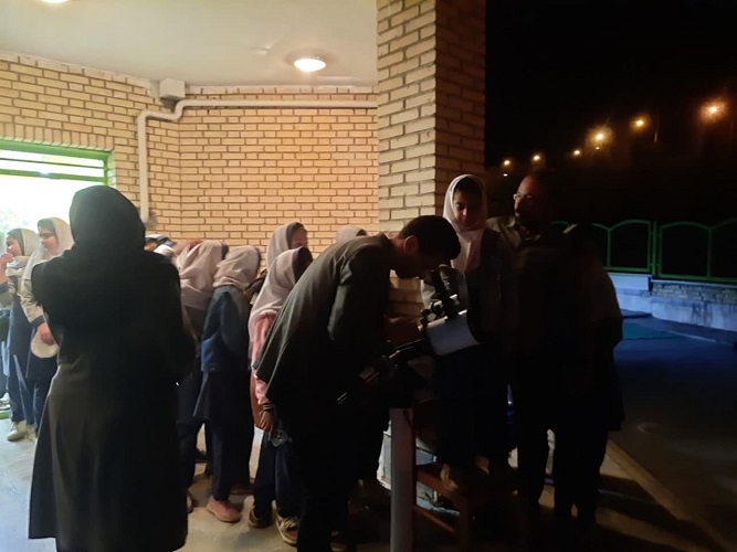 شبی با مهتاب و ستاره‌ها در کانون فریدون‌شهر استان اصفهان