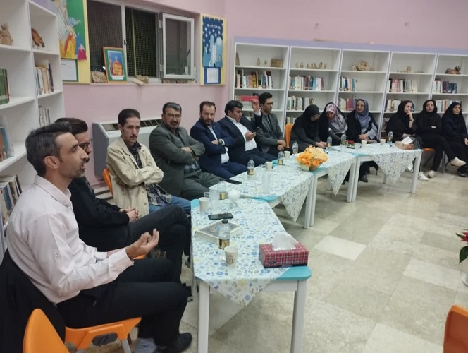 شبی با مهتاب و ستاره‌ها در کانون فریدون‌شهر استان اصفهان