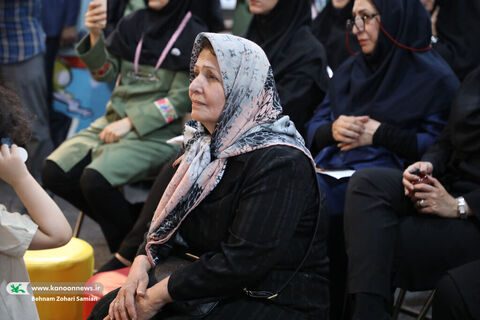آیین رونمایی از کتاب «من دختر قدرتمندی هستم» در غرفه کانون
