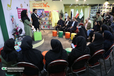 آیین رونمایی از کتاب «من دختر قدرتمندی هستم» در غرفه کانون