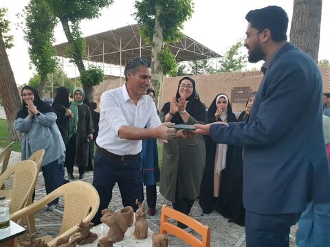 برگزاری ورکشاپ مجسمه سازی
