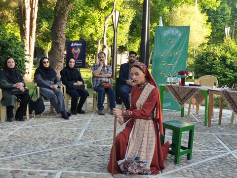 آیین افتتاح باشگاه سیمرغ ویژه شاعران و نویسندگان نوجوان مشهدی در آرامگاه فردوسی