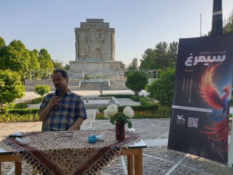 آیین افتتاح باشگاه سیمرغ ویژه شاعران و نویسندگان نوجوان مشهدی در آرامگاه فردوسی