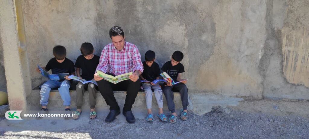 عشق به کتاب در جادههای روستایی لرستان