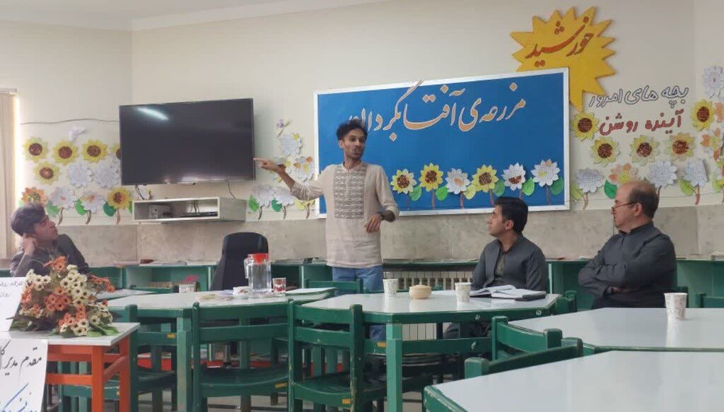 مربیان منطقه اورامانات کارگاههای تخصصی را گذراندند