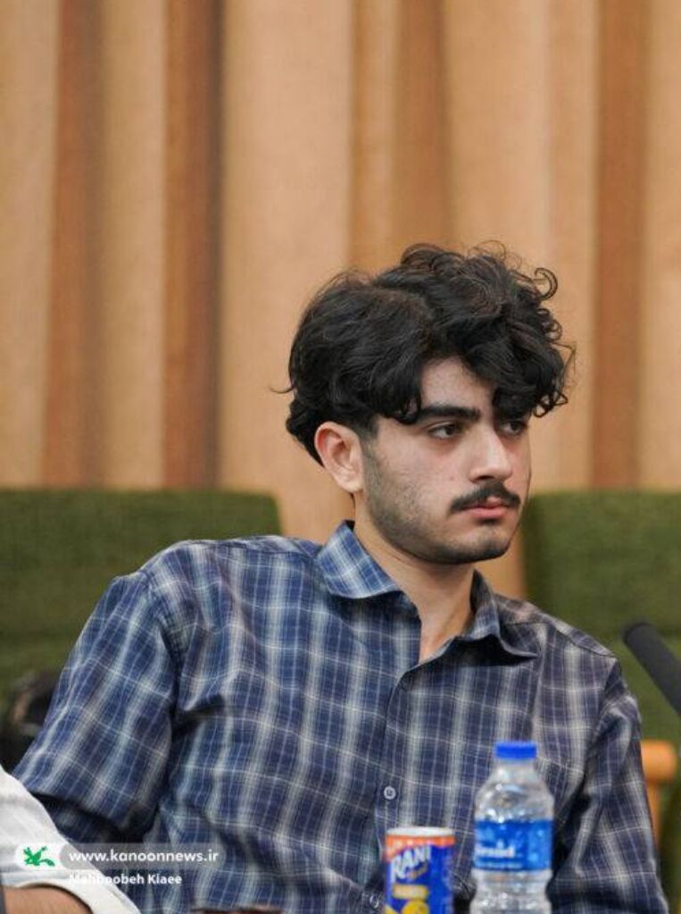 ازعضو ادبی کانون استان ایلام درجشنواره ملی «استاد محبت» تقدیرشد