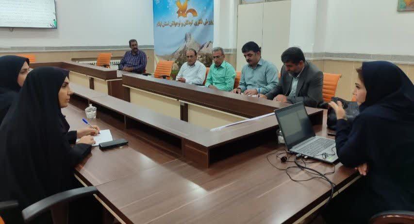 نشست آموزشی مدیریت پسماند به همت کارشناس آموزش وپژوهش