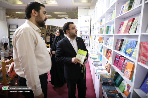 بازدید مدیرعامل کانون از سی‌وششمین نمایشگاه بین‌المللی کتاب تهران