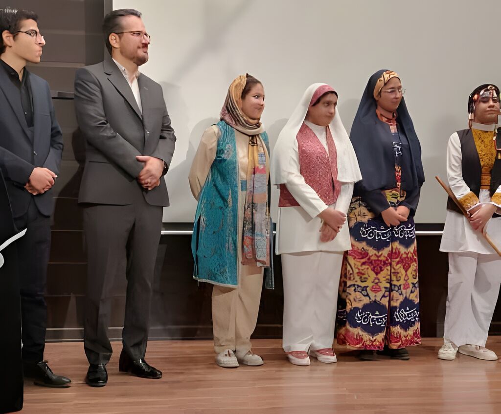 اولین نشست شاهنامهخوانی کانون کرمانشاه برگزار شد