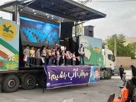 اجرای برنامههای تماشاخانه سیار کانون در هفته فرهنگی دلیجان