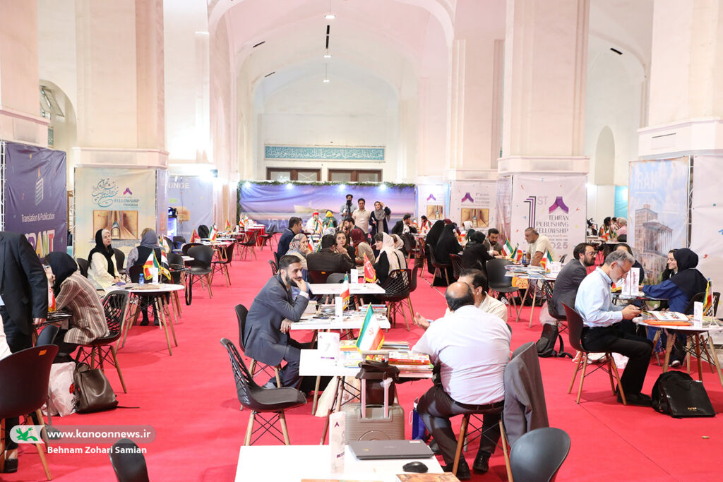 امضاء بیش از  ۲۰ قرارداد فروش حق نشر کتابهای کانون به ناشران خارجی