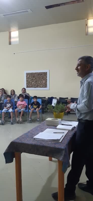 آیین بزرگداشت فردوسی در مرکز گلشهر بندرعباس برگزارشد