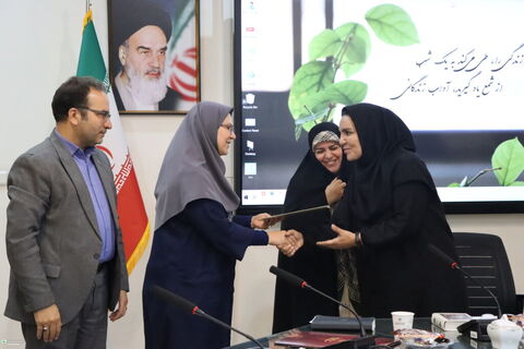 نمایشگاه هنری «به رنگ شاهنامه» در کانون استان تهران