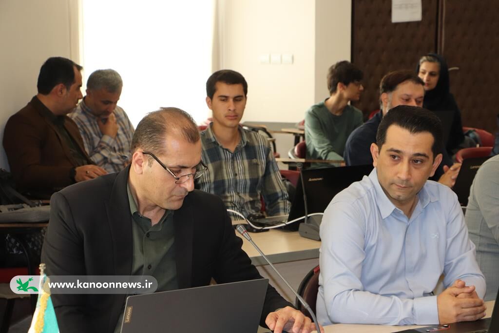 دوره آموزشی «آشنایی با هوش مصنوعی» در کانون گلستان